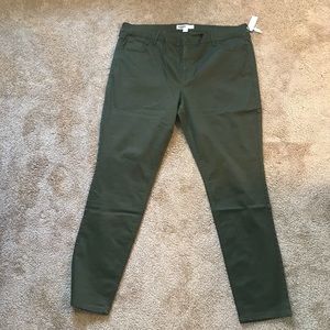 20 tall green old navy skinny jeans